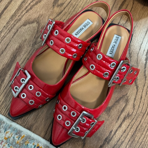 Steve Madden Graya Red Patent Slingback Flat - 10 - Picture 7 of 8